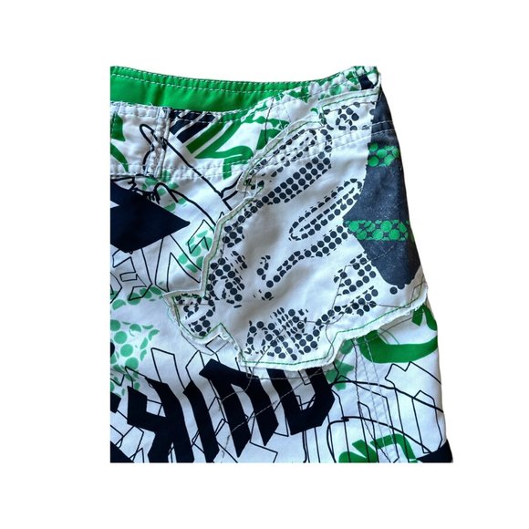 1990s Quicksilver board shorts graffiti print Size 32 - Picture 7 of 8